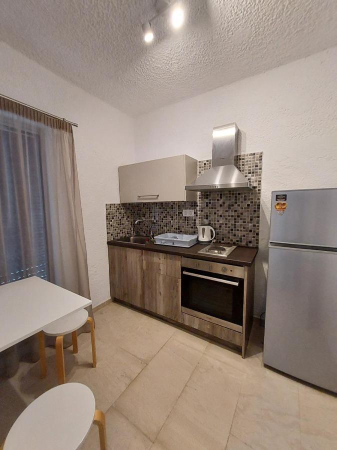 Aqua Apartments Лутра Ораяс Еленис Екстериор снимка