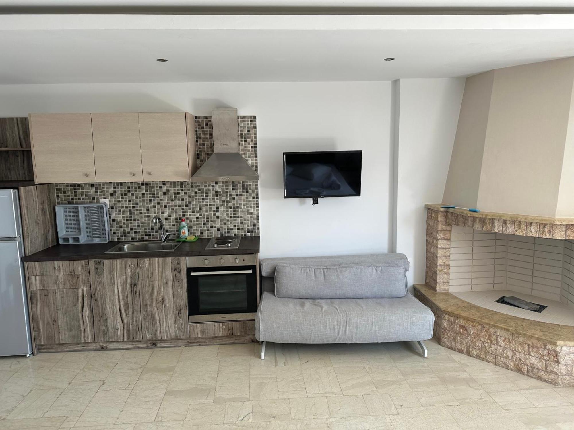 Aqua Apartments Лутра Ораяс Еленис Екстериор снимка